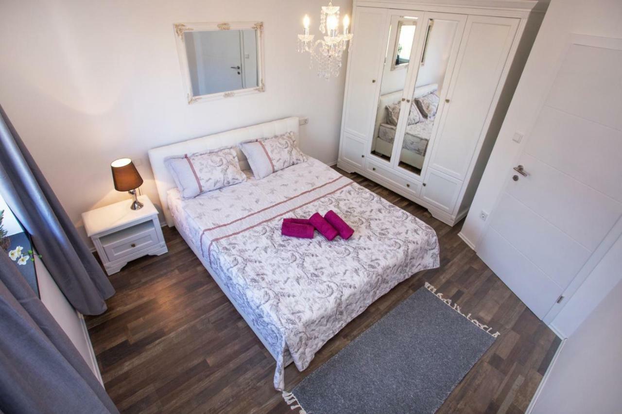 Tip Deluxe Apartman Podstrana Kültér fotó