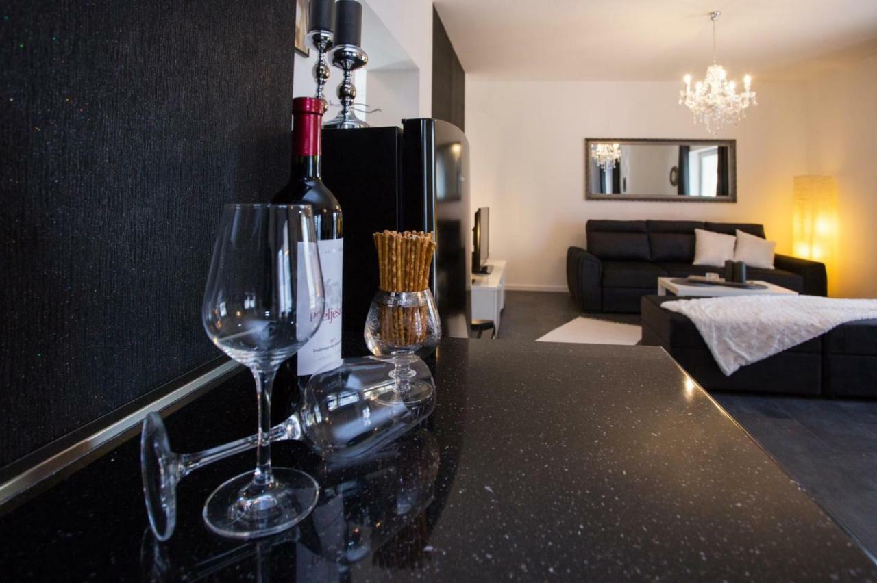 Tip Deluxe Apartman Podstrana Kültér fotó