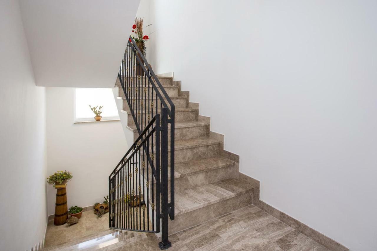 Tip Deluxe Apartman Podstrana Kültér fotó