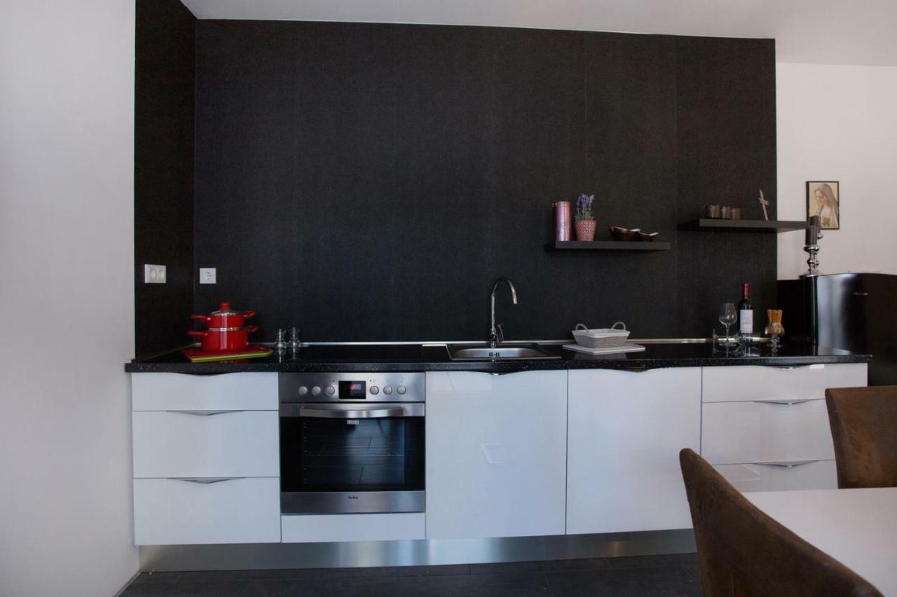 Tip Deluxe Apartman Podstrana Kültér fotó