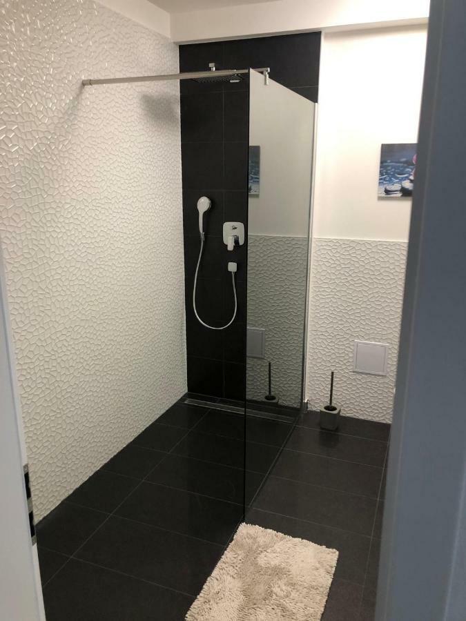 Tip Deluxe Apartman Podstrana Kültér fotó